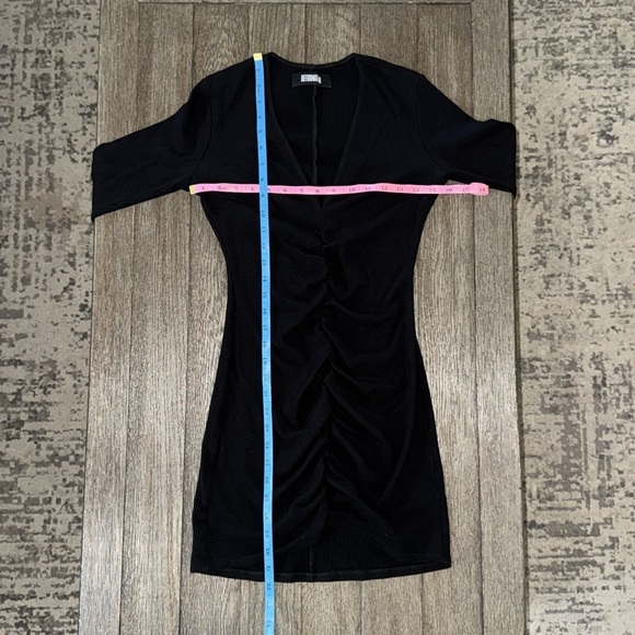 Reformation Cally Dress Black - Picture 9 of 11